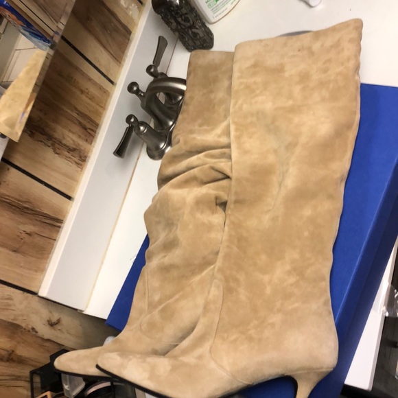 Stuart Weitzman Lafayette Boots - Picture 4 of 6